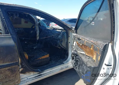 2015 Toyota Camry Le from USA, damaged, VIN 4T1BF1FK6FU989439